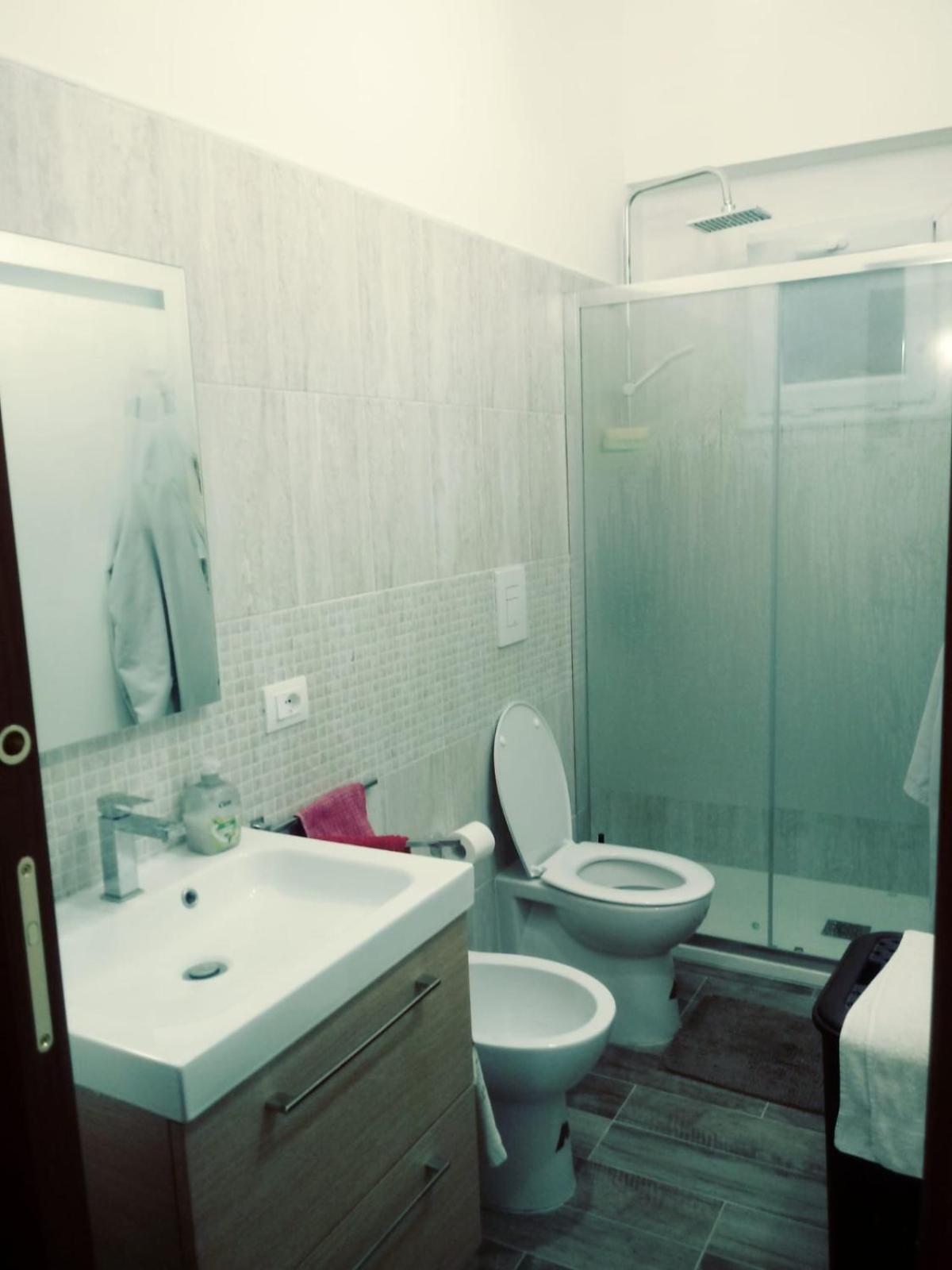 Davide Guest House Палермо Екстериор снимка